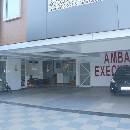 Hotel Ambai Executive Tuljapur ภายนอก รูปภาพ